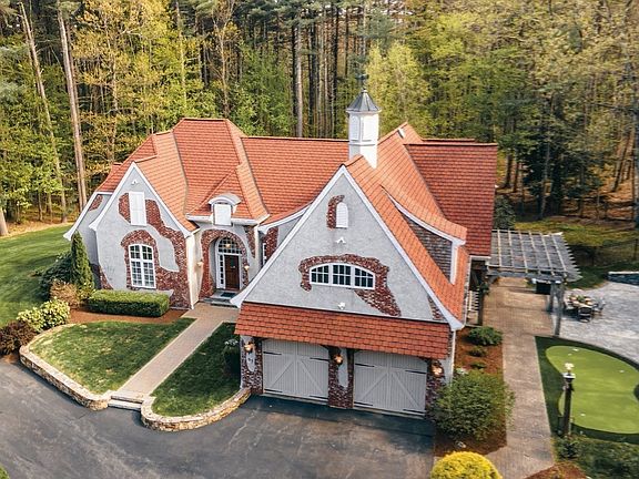 3rd image of 97 Fox Run Rd
