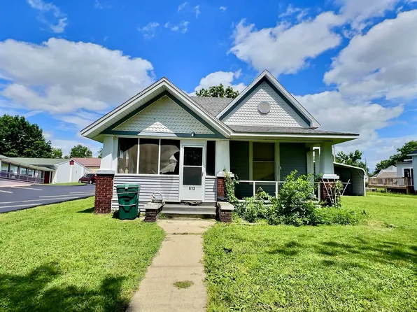 613 6th Street, Monett, MO 65708