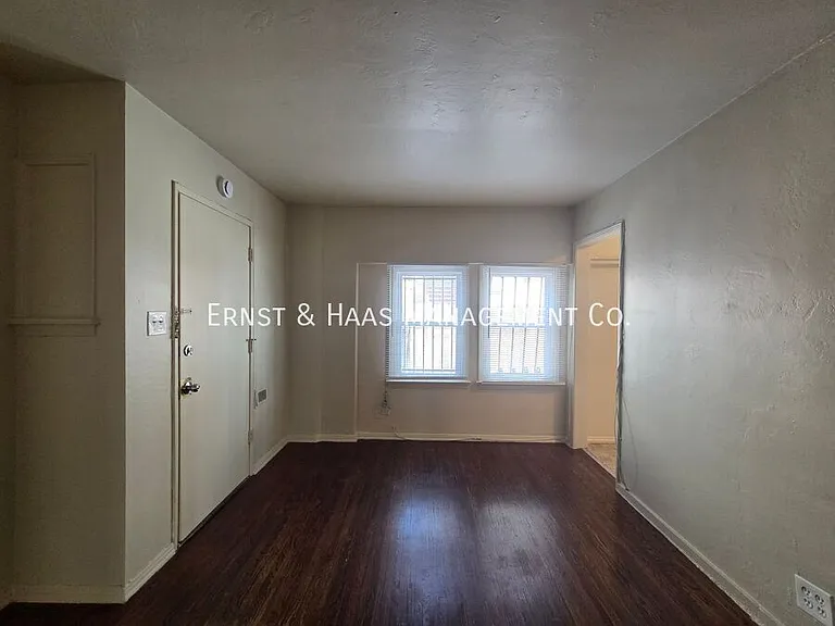 25 Argonne Ave #11 — Photo 3