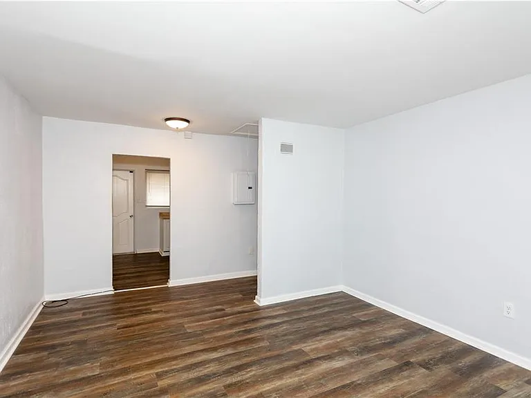 560 Winton Ter NE #1 — Photo 5