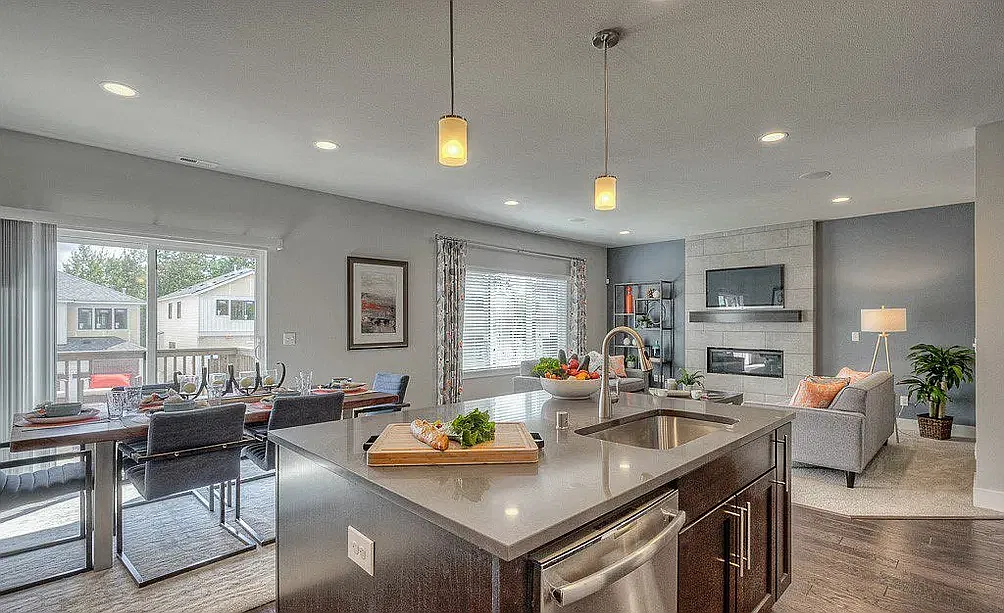 4 bed, 3.5 bath, 2850 sqft, $3,850 — Photo 4