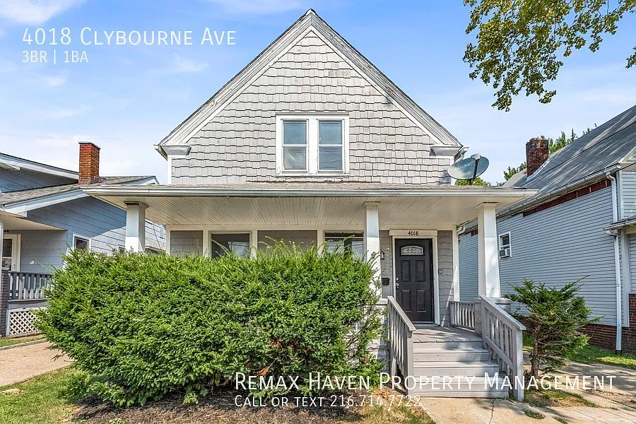 4018 Clybourne Ave photo 1