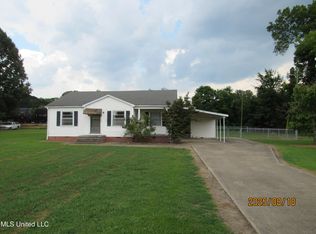 2162 Grand Ave, Yazoo City, MS 39194