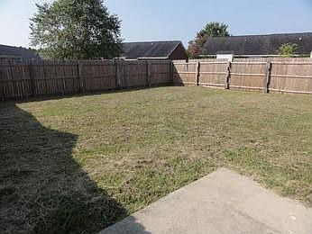 4th image of 2601 B Boone Ct