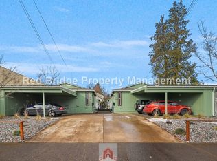 319 SE 78th Ave, Portland, OR 97215