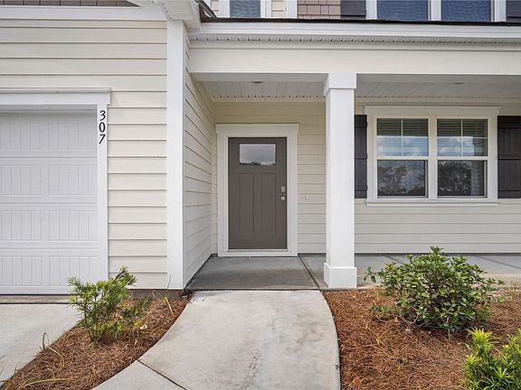 2nd image of 307 Royal Fern Lane
