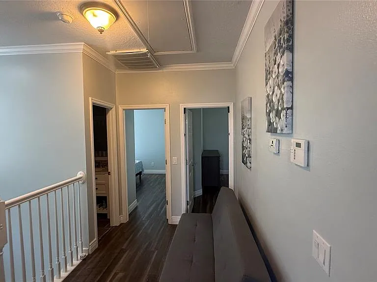 109 Grace Ave — Photo 12