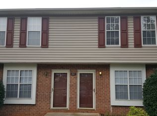 112 Water Gate Dr #B, Lynchburg, VA 24502