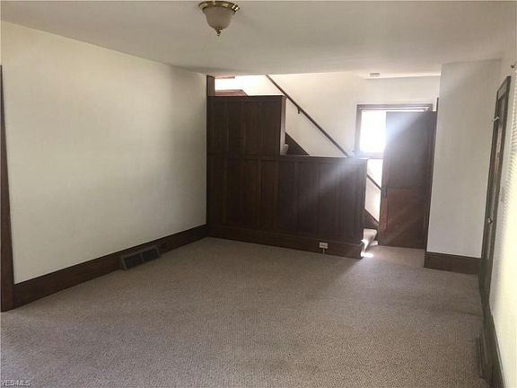 5th image of 723 4th St NW