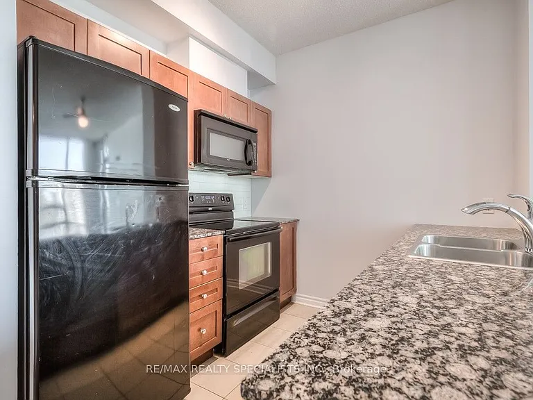 3525 Kariya Dr #1009 — Photo 4