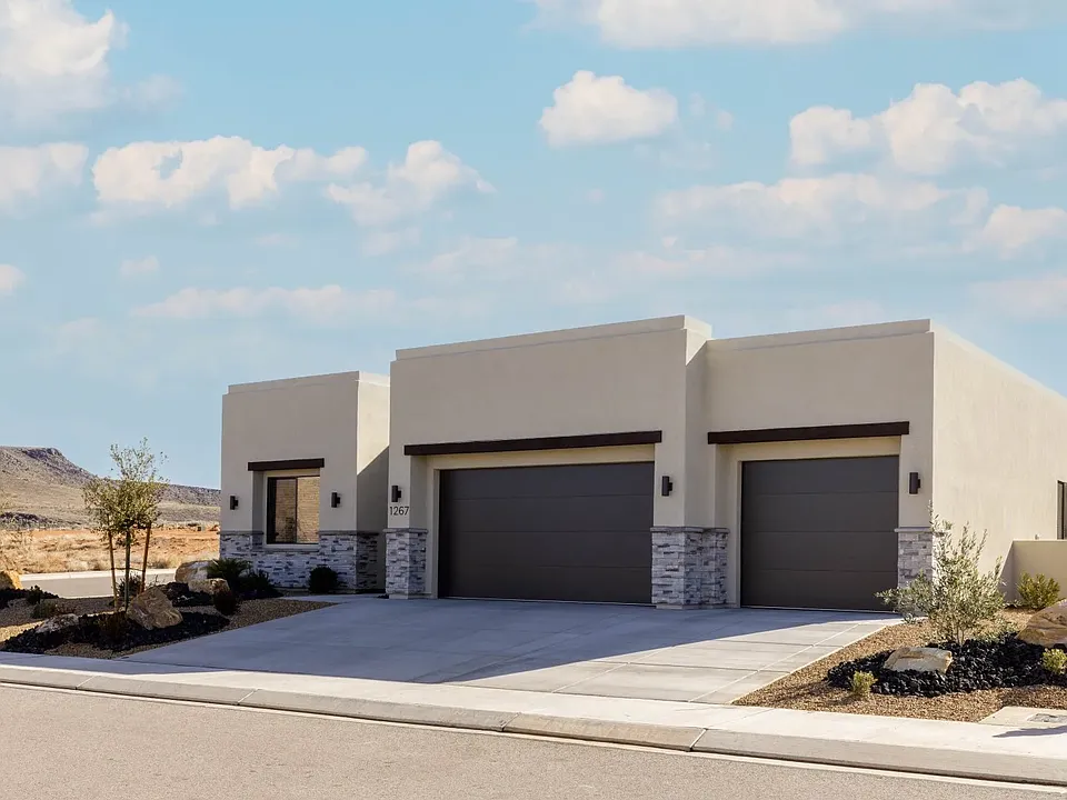 1267 E Pocket Mesa Dr #350