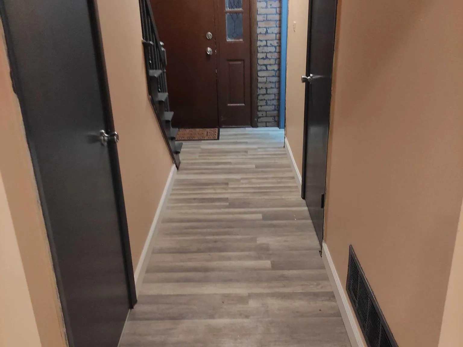 4 bed, 1.5 bath, 1329 sqft, $2,695 — Photo 3