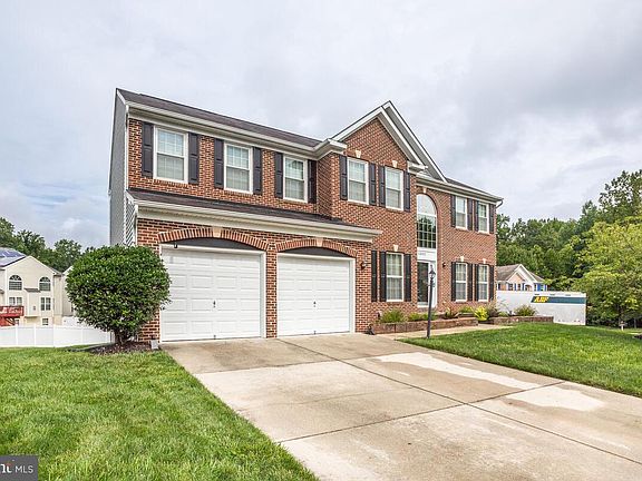 3rd image of 12612 Wallace Ln
