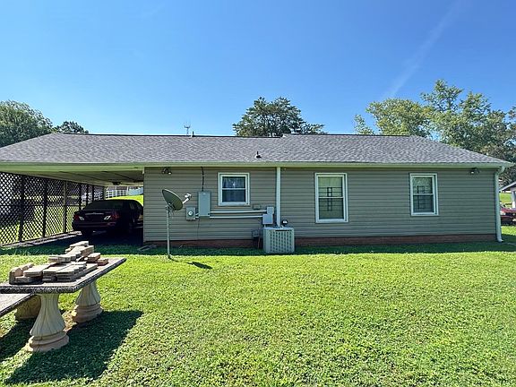 2nd image of 136 Raintree Dr