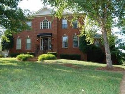 911 Riverbend Rd, Nashville, TN, 37221