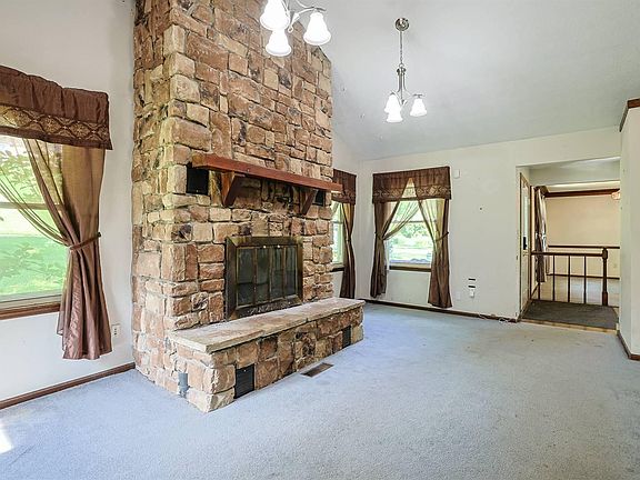 5th image of 736 Parkview Dr