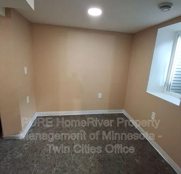 987 Churchill St #1 — Photo 17