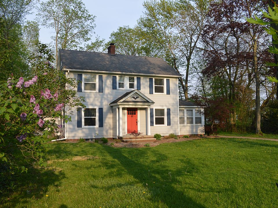 1st image of 2212 Brook Dr
