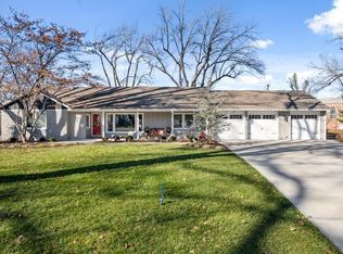 9532 Belinder Rd, Leawood, KS 66206