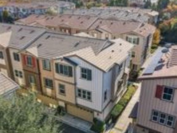 2nd image of 6632 S Mariposa Ln
