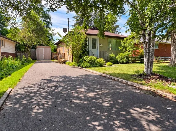 65 Dunning Ave, Aurora, ON L4G 1A4