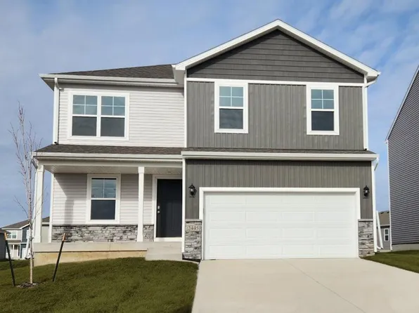 2810 Birchwood Dr, Norwalk, IA 50211