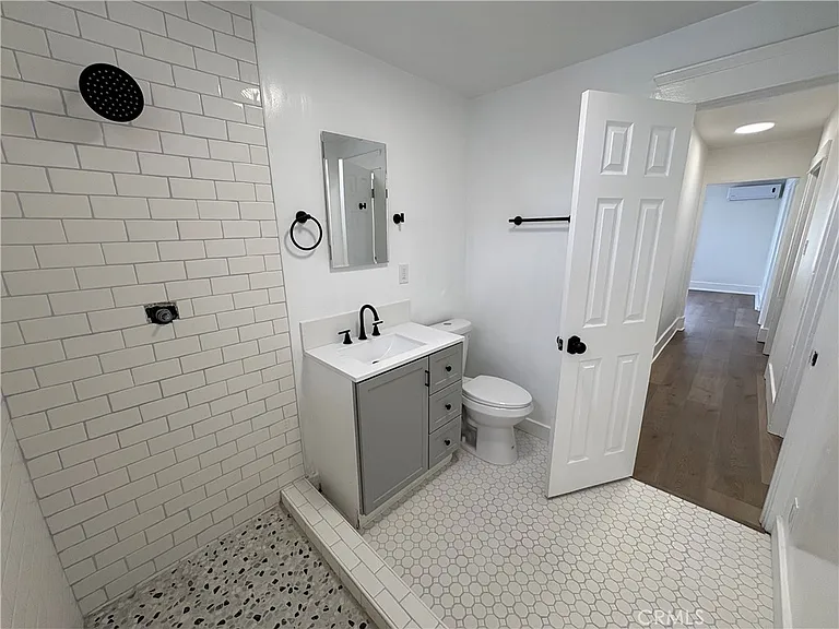 125 W Valencia Dr #A — Photo 27