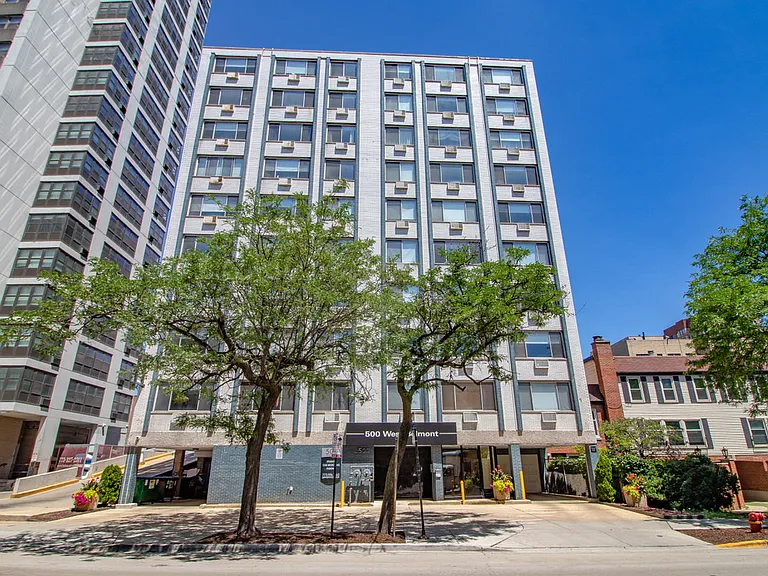 500 W. Belmont — Photo 11