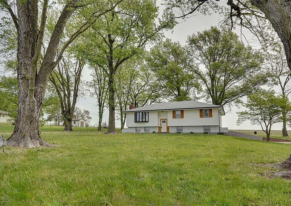 33076 167th St, Leavenworth, KS 66048 Zillow