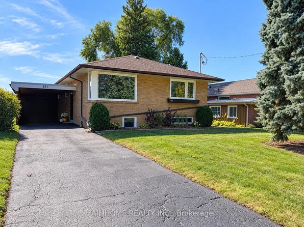 121 Wyndcliff Cres, Toronto, ON M4A 2J9
