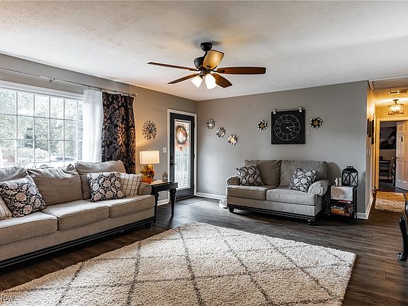5th image of 24 Paradise Ln