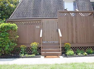 215 Summerwalk Cir #215, Chapel Hill, NC 27517