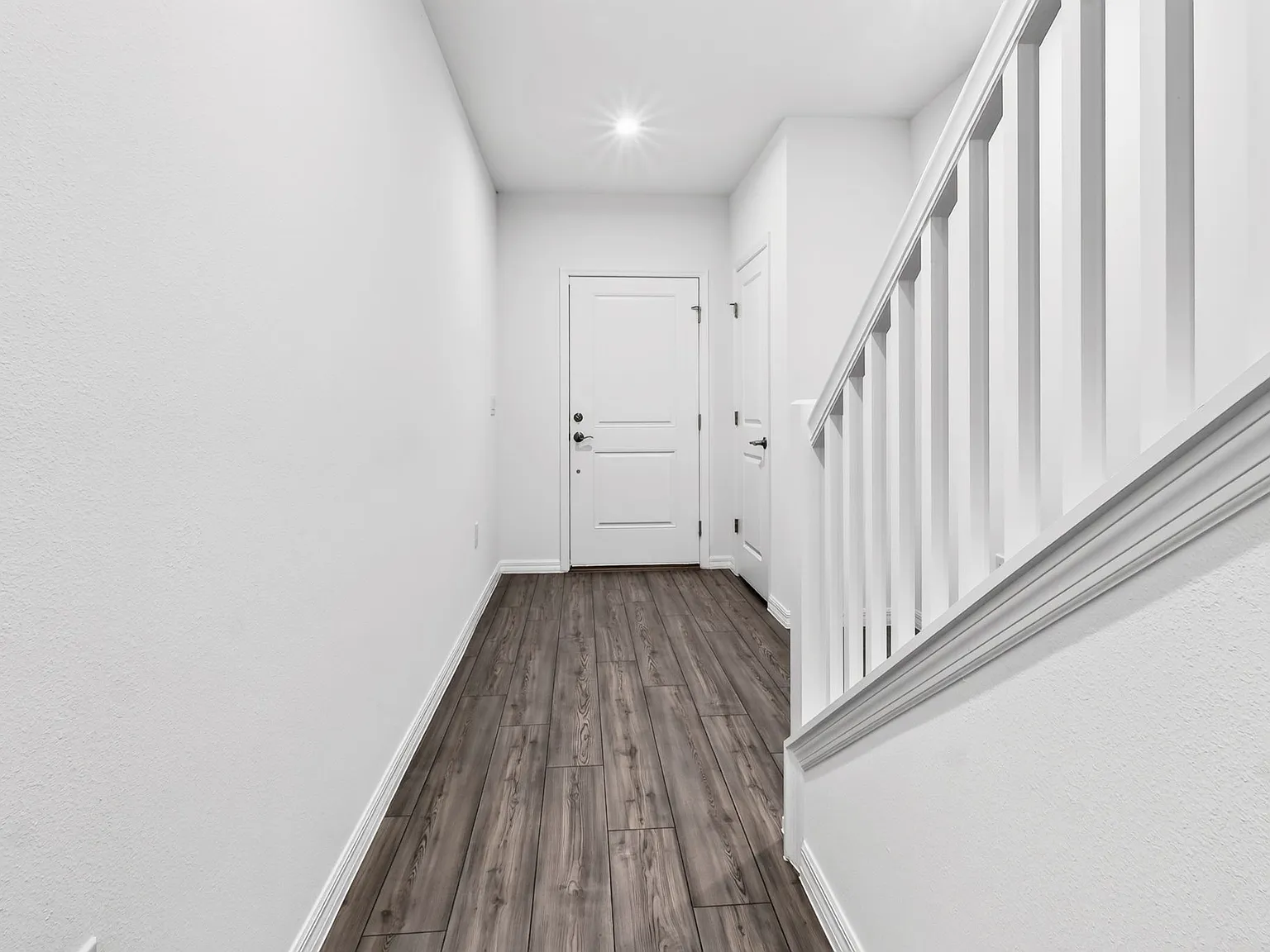 Unfurnished 3/2.5 Townhome In Tavares — Photo 4
