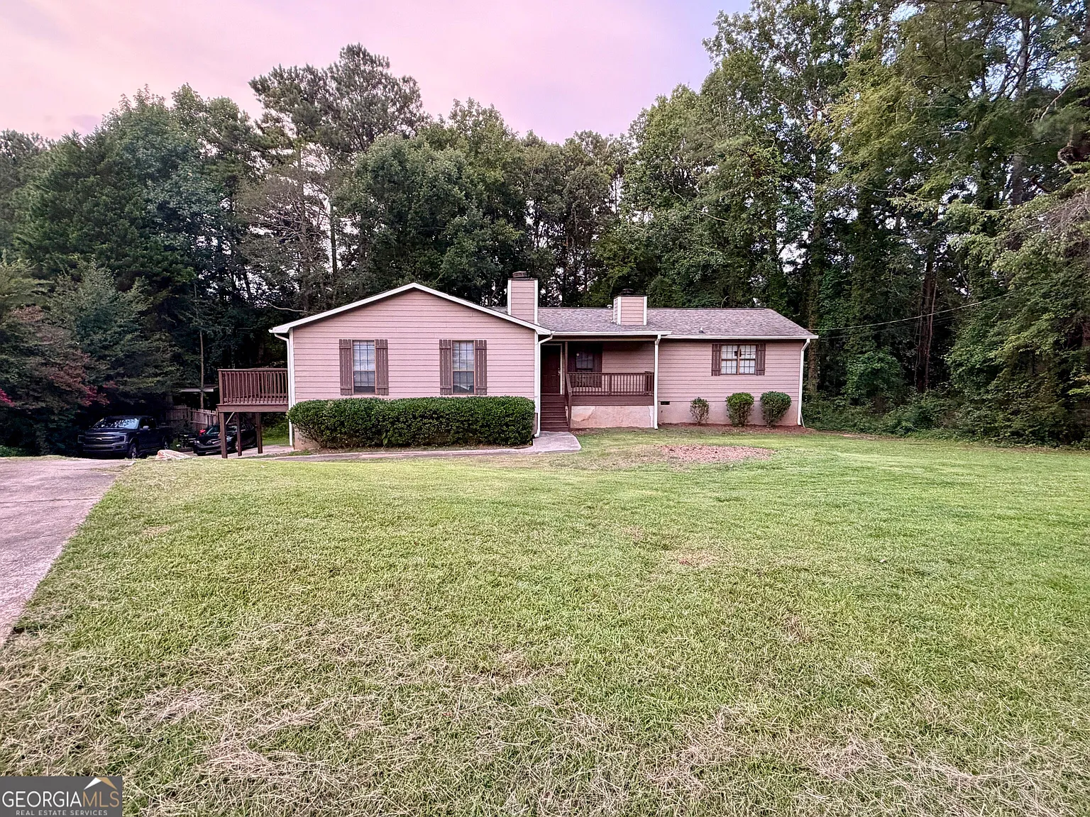 2 bed, 1.0 bath, $1,195 — Photo 1