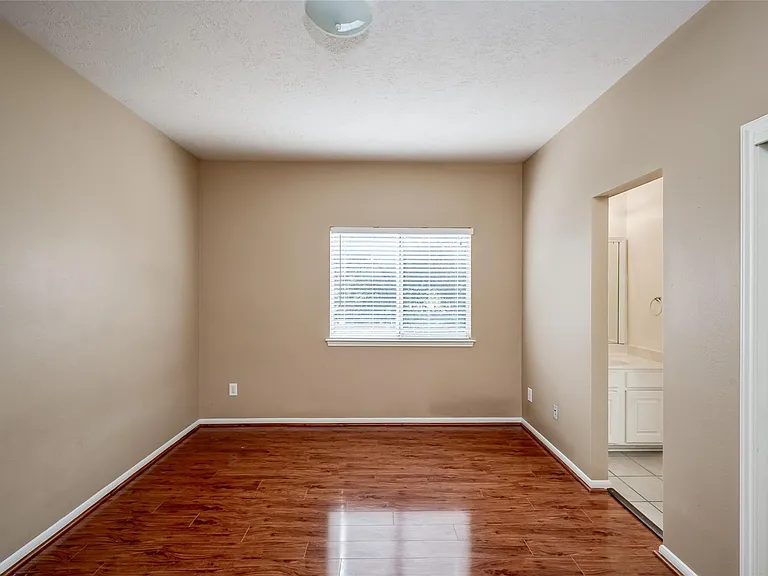 3402 Caloway Ct — Photo 26