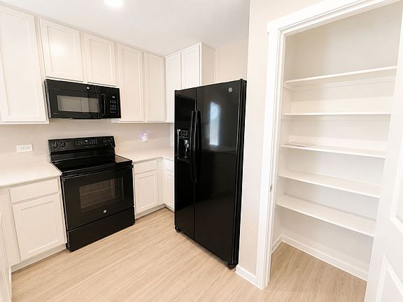 4th image of 6733 Teal Cir