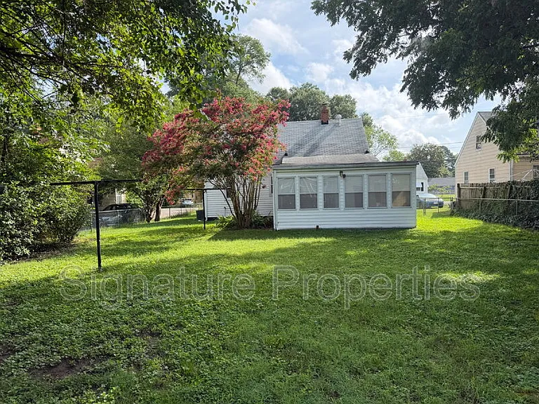 515 E Read St — Photo 3
