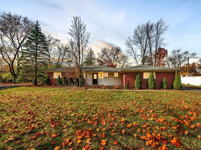 31932 Bella Vista Dr, Farmington Hills, MI, 48334