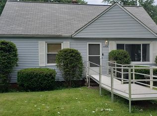 13918 Settlement Acres Dr, Brookpark, OH