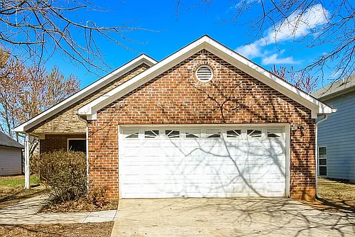 465 Cathedral Dr Photo 1