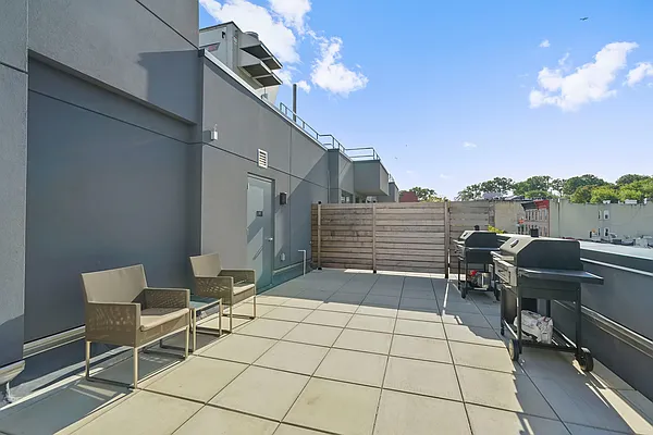 Rented by Daniel Gale Sotheby's International Realty | media 10