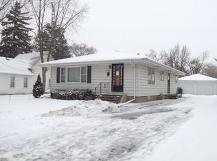 111 W Charles St, Plano, IL