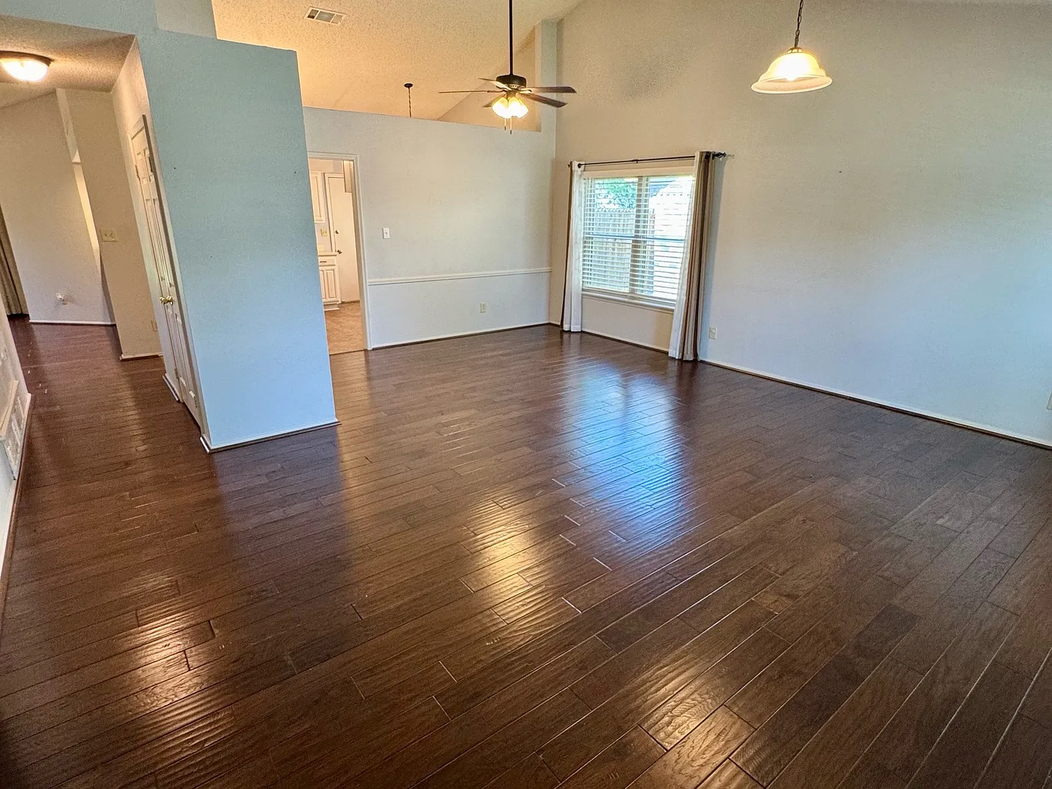 4415 Seville Lane - 1 — Photo 2
