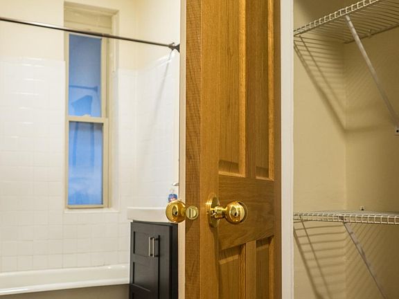 3rd image of 4818 W Cortland St APT 3