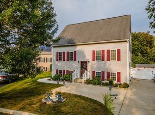 3 Mary Theresa Cir, Dartmouth, MA 02747