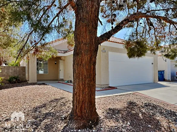 1328 Sun Point Dr, Las Vegas, NV 89108