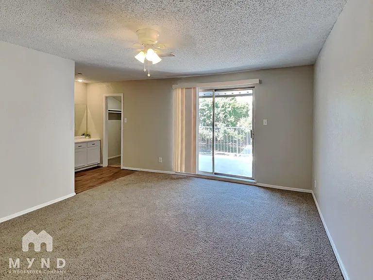 3235 62nd St — Photo 9