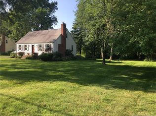 589 Park Ave, Bloomfield, CT 06002