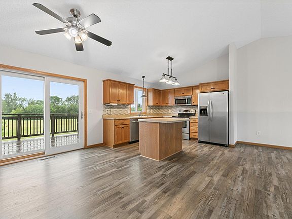 5th image of 407 66th St SW