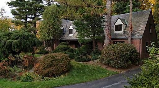 2nd image of 27 Westwood Dr